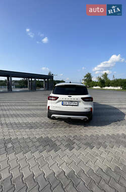 Внедорожник / Кроссовер Ford Escape 2023 в 