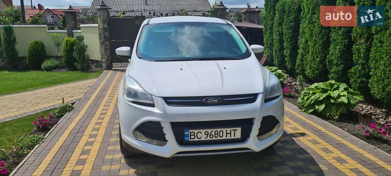 Внедорожник / Кроссовер Ford Escape 2014 в 