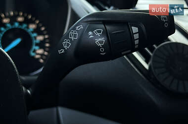 Позашляховик / Кросовер Ford Escape 2014 в 