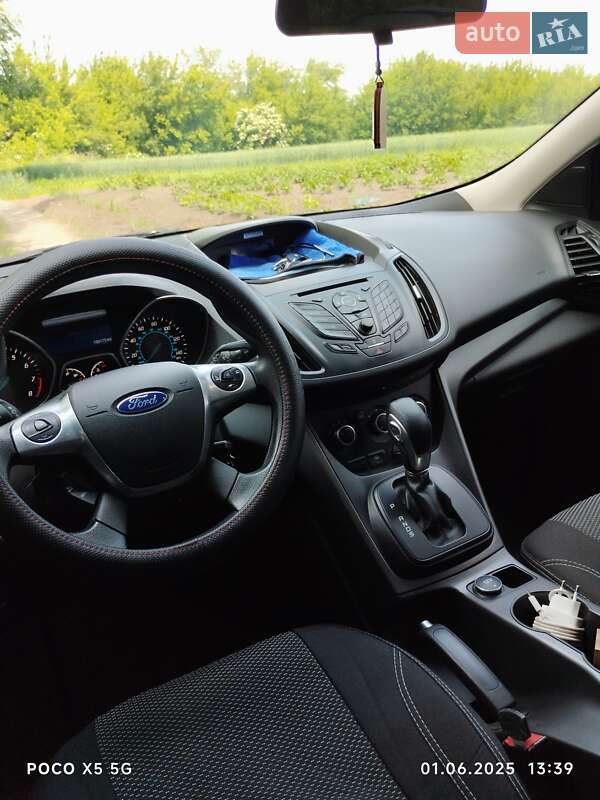 Внедорожник / Кроссовер Ford Escape 2015 в Белой Церкви