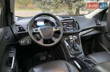 Внедорожник / Кроссовер Ford Escape 2014 в 