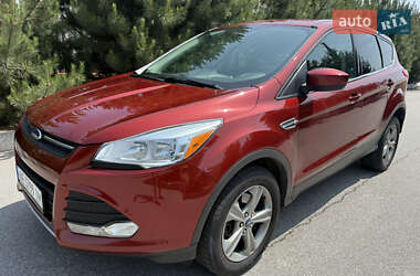 Внедорожник / Кроссовер Ford Escape 2016 в 