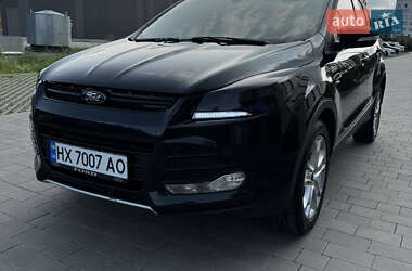 Внедорожник / Кроссовер Ford Escape 2015 в 