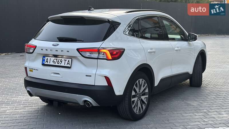 Внедорожник / Кроссовер Ford Escape 2020 в Вишневом