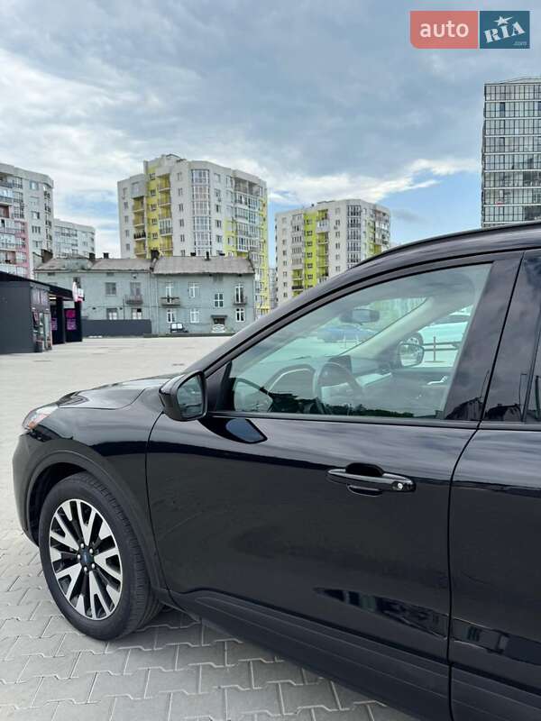 Внедорожник / Кроссовер Ford Escape 2020 в Львове