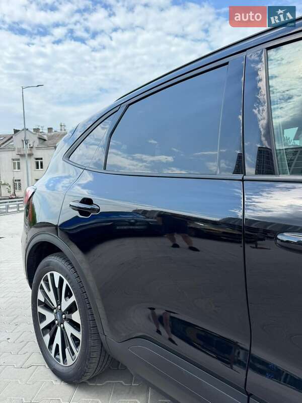 Внедорожник / Кроссовер Ford Escape 2020 в Львове