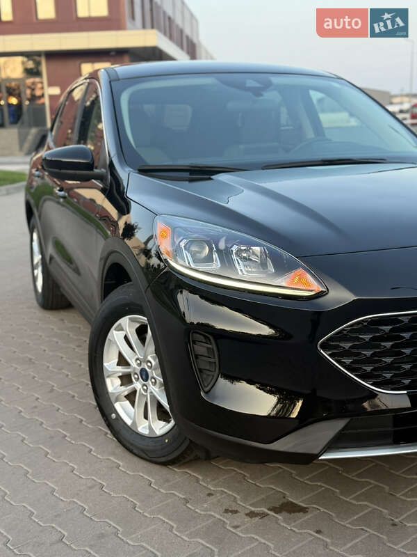 Внедорожник / Кроссовер Ford Escape 2019 в Виннице