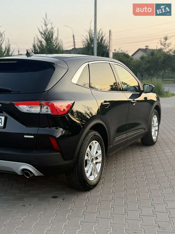 Внедорожник / Кроссовер Ford Escape 2019 в Виннице