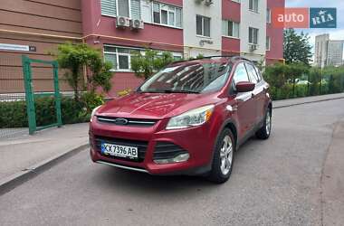 Внедорожник / Кроссовер Ford Escape 2013 в 