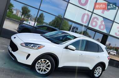 Внедорожник / Кроссовер Ford Escape 2021 в 