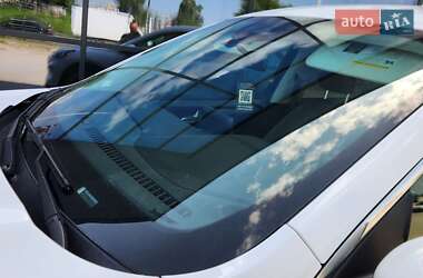 Внедорожник / Кроссовер Ford Escape 2021 в 