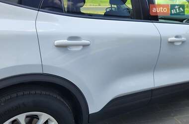 Внедорожник / Кроссовер Ford Escape 2021 в 