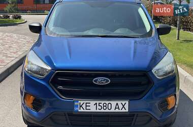 Внедорожник / Кроссовер Ford Escape 2016 в 