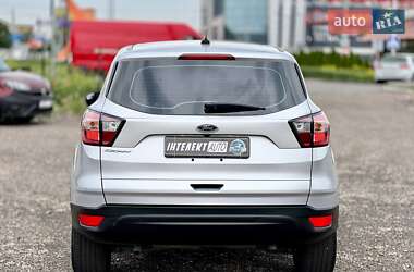 Внедорожник / Кроссовер Ford Escape 2018 в 