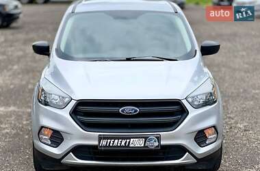 Внедорожник / Кроссовер Ford Escape 2018 в 