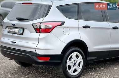 Внедорожник / Кроссовер Ford Escape 2018 в 