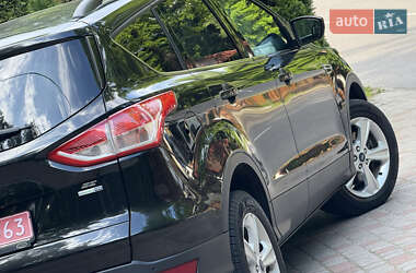 Внедорожник / Кроссовер Ford Escape 2014 в 