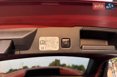 Внедорожник / Кроссовер Ford Escape 2019 в 