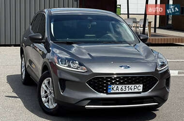 Внедорожник / Кроссовер Ford Escape 2022 в 