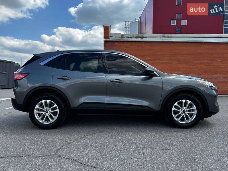 Внедорожник / Кроссовер Ford Escape 2022 в Киеве