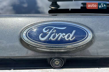 Внедорожник / Кроссовер Ford Escape 2019 в 