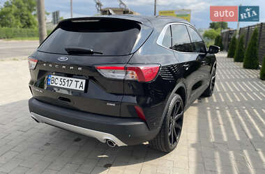 Внедорожник / Кроссовер Ford Escape 2020 в 