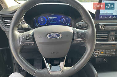 Внедорожник / Кроссовер Ford Escape 2020 в 