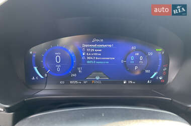 Внедорожник / Кроссовер Ford Escape 2020 в 