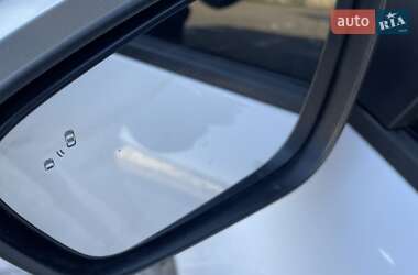 Внедорожник / Кроссовер Ford Escape 2020 в 