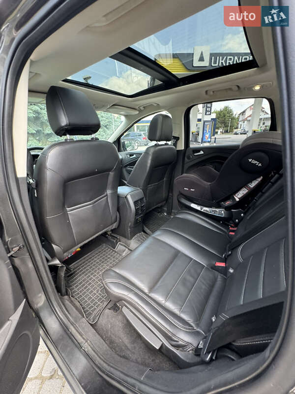 Внедорожник / Кроссовер Ford Escape 2015 в Ивано-Франковске