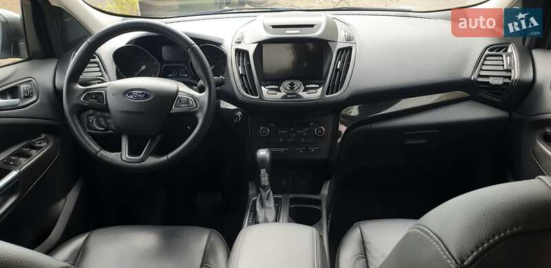 Внедорожник / Кроссовер Ford Escape 2017 в Харькове
