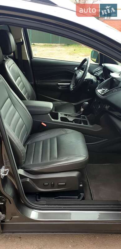 Внедорожник / Кроссовер Ford Escape 2017 в Харькове
