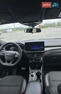Внедорожник / Кроссовер Ford Escape 2023 в 