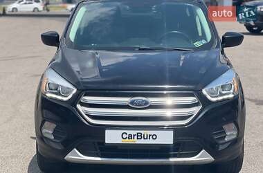 Внедорожник / Кроссовер Ford Escape 2019 в 