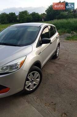 Внедорожник / Кроссовер Ford Escape 2014 в 