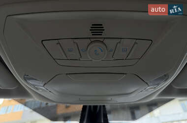 Внедорожник / Кроссовер Ford Escape 2014 в 