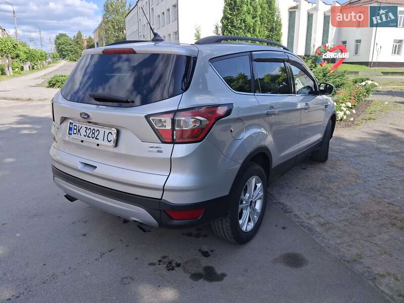 Внедорожник / Кроссовер Ford Escape 2018 в Изяславе
