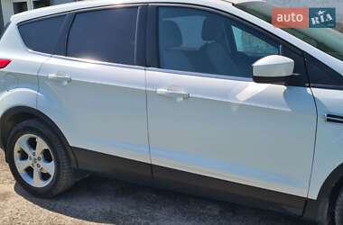 Внедорожник / Кроссовер Ford Escape 2014 в 