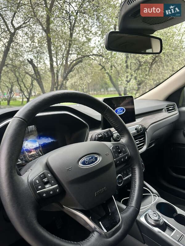 Внедорожник / Кроссовер Ford Escape 2020 в Луцке