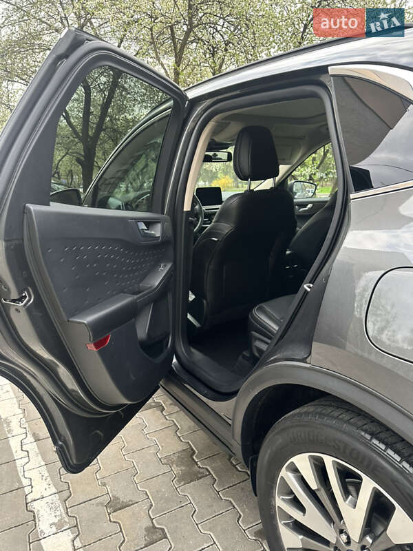 Внедорожник / Кроссовер Ford Escape 2020 в Луцке