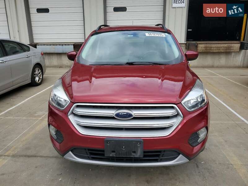 Внедорожник / Кроссовер Ford Escape 2018 в Львове