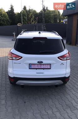 Внедорожник / Кроссовер Ford Escape 2016 в 