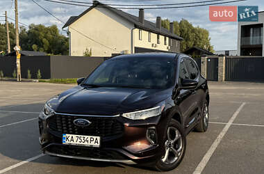 Внедорожник / Кроссовер Ford Escape 2023 в 