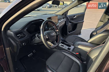 Внедорожник / Кроссовер Ford Escape 2023 в 