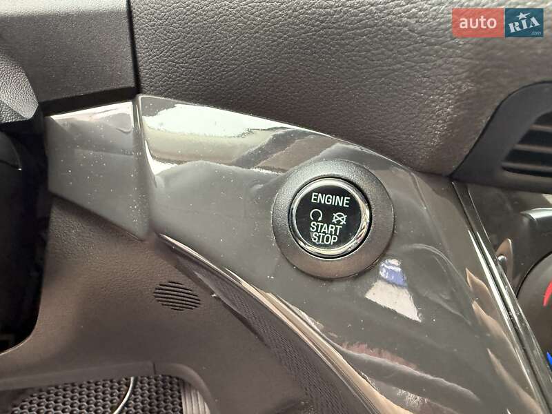 Позашляховик / Кросовер Ford Escape 2015 в Києві
