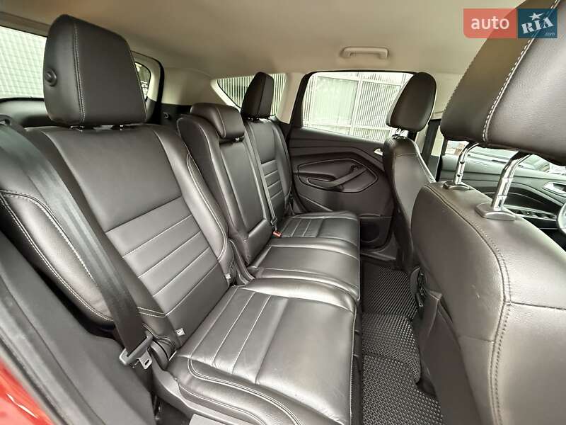 Позашляховик / Кросовер Ford Escape 2015 в Києві