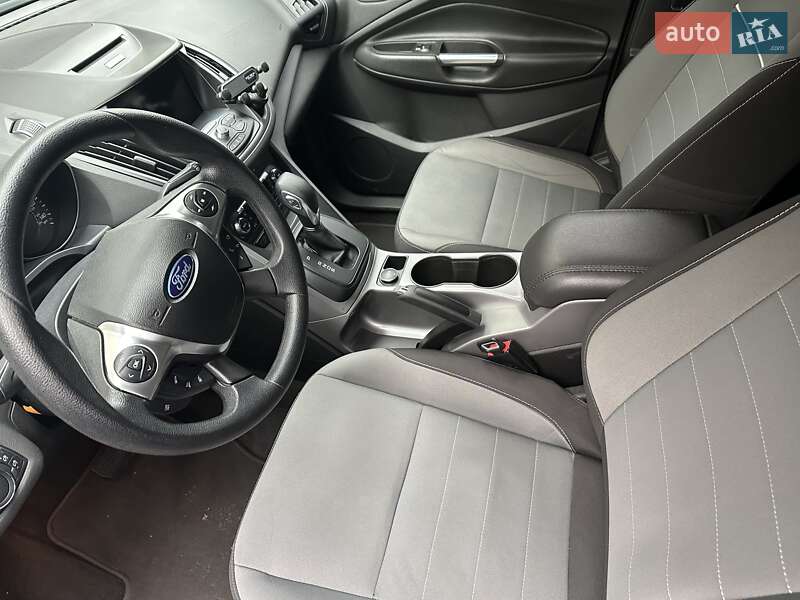 Позашляховик / Кросовер Ford Escape 2014 в Києві