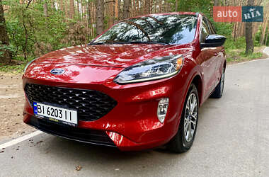 Внедорожник / Кроссовер Ford Escape 2022 в 
