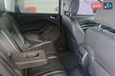 Внедорожник / Кроссовер Ford Escape 2012 в 