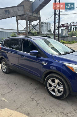 Внедорожник / Кроссовер Ford Escape 2013 в 